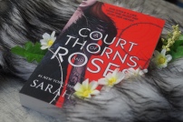 Court Throns Roses